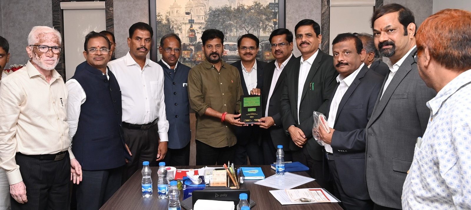 University delegation with a memento presentation